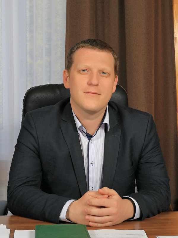 Исполнительный директор
