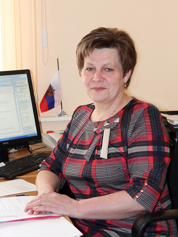 Заместитель генерального директора по сбытовой деятельности - Румянцева Лариса Михайловна