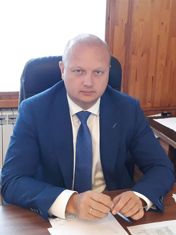 Генеральный директор