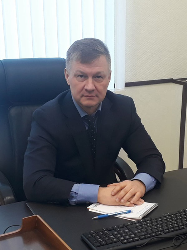 Исполнительный директор